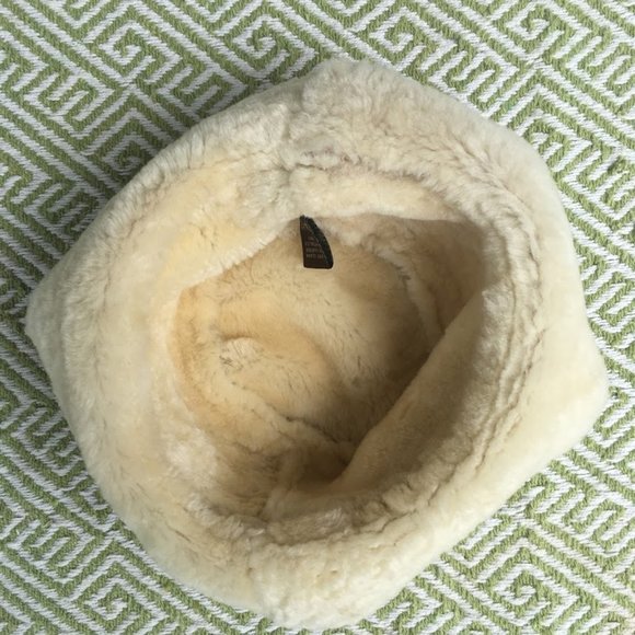 Coach Shearling Child's Hat - Picture 2 of 4